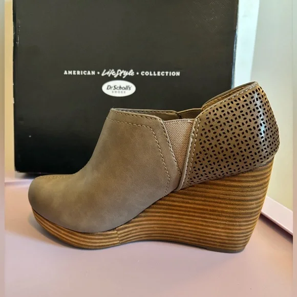 NWT Dr. Scholl's Harlow Ankle Boot- New in Box- Size 7.5 - Picture 3 of 9